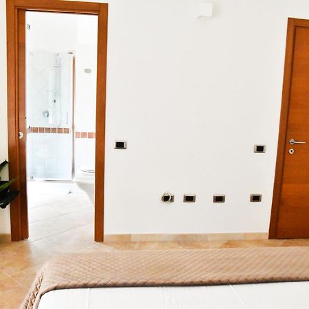 Sunshine Apartment - Appartamento Vicino Al Mare, Cagliari, Sardinia Екстер'єр фото