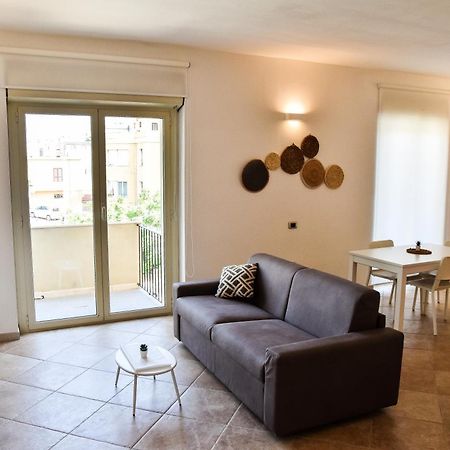 Sunshine Apartment - Appartamento Vicino Al Mare, Cagliari, Sardinia Екстер'єр фото