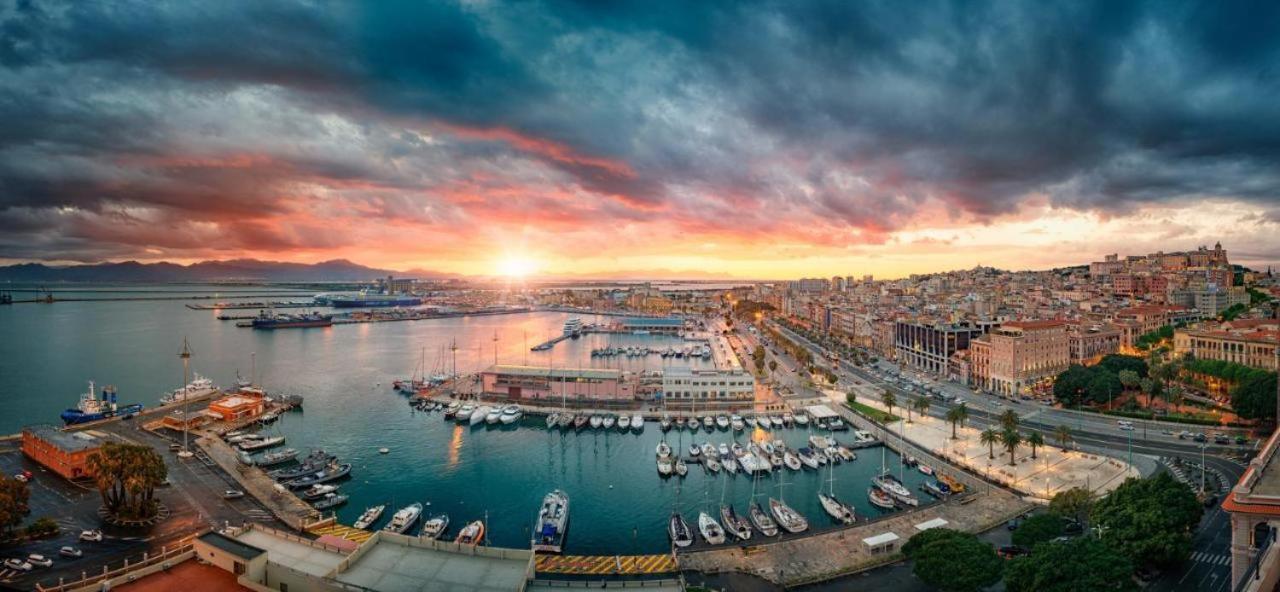 Sunshine Apartment - Appartamento Vicino Al Mare, Cagliari, Sardinia Екстер'єр фото