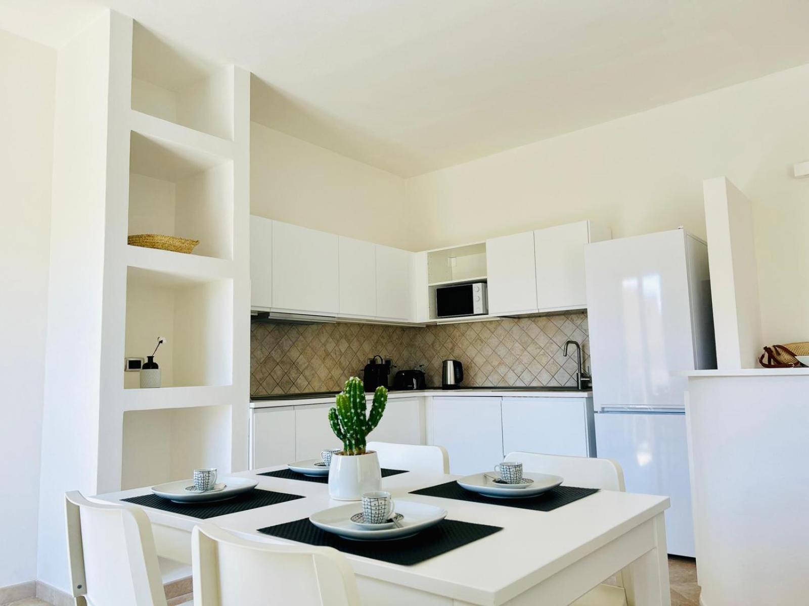 Sunshine Apartment - Appartamento Vicino Al Mare, Cagliari, Sardinia Екстер'єр фото